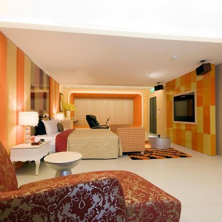 Harport Motel Kaohsiung Exteriör bild