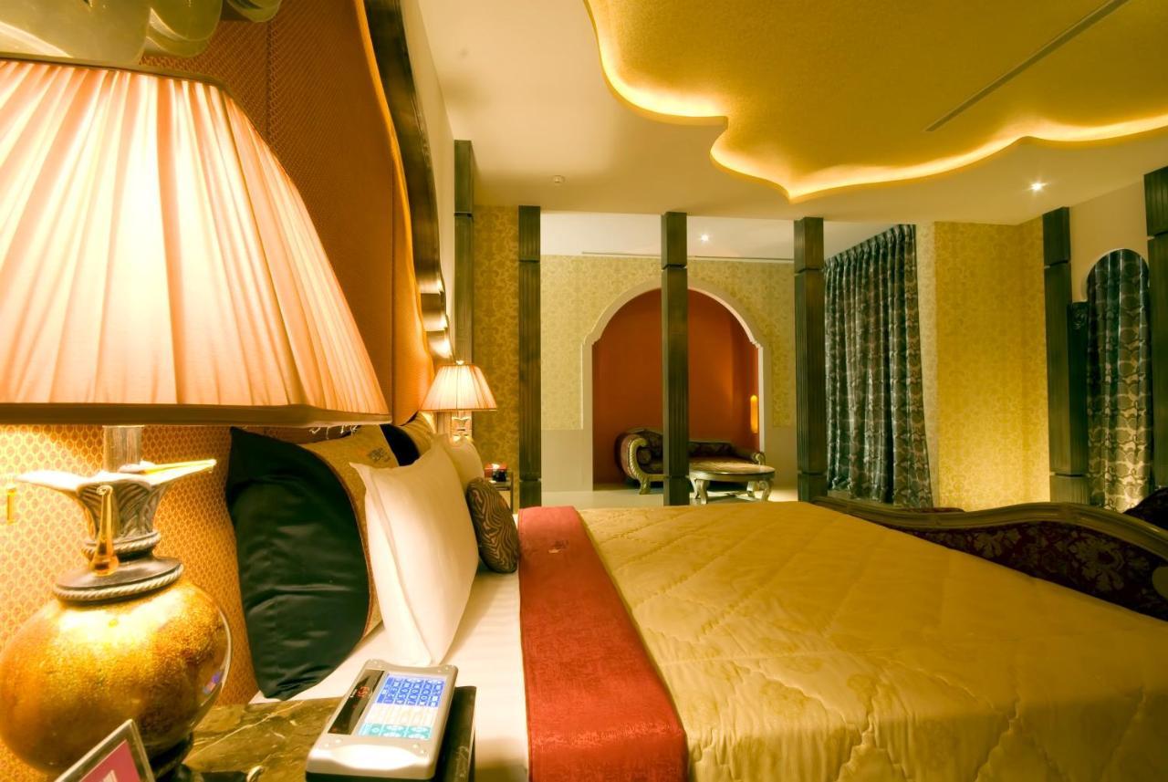 Harport Motel Kaohsiung Exteriör bild