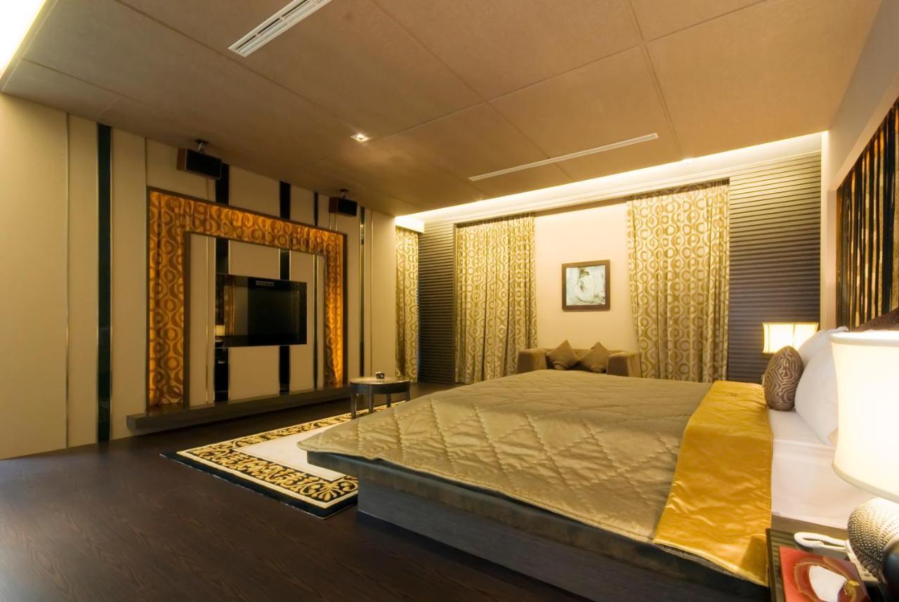 Harport Motel Kaohsiung Exteriör bild