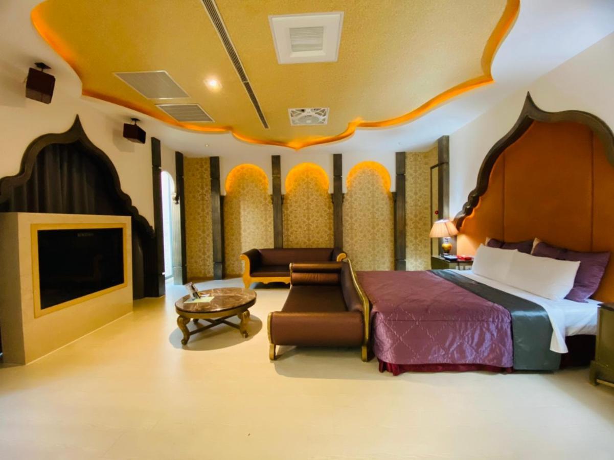 Harport Motel Kaohsiung Exteriör bild
